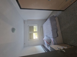 Zona Afi, ap. 3 camere , 400 euro - imagine 8