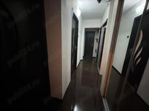 Vând Apartament 4camere,confort 1 sporit,etaj I,în centru Bacăului - imagine 4