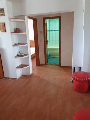 Apartament- 3 cam, decomandat, Fratii Golesti, et.3 7- 99.000 euro - imagine 6