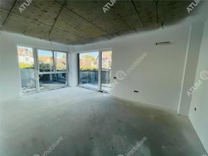 Apartament 2 camere decomandate 65 mp utili boxa parcare zona Centrala - imagine 8