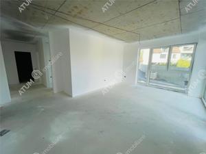 Apartament 2 camere decomandate 65 mp utili boxa parcare zona Centrala - imagine 3