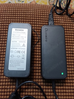 incarcator trotineta 36v