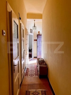 Apartament 2 camere, 52mp, tavan inalt 3,2m, decomandat, parcare, zona Centrala - imagine 4