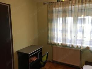 Apartament trei camere, decomandat, etaj doi din patru, mobilat utilat, in zona Bazinului de Inot - imagine 4