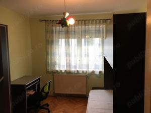 Apartament trei camere, decomandat, etaj doi din patru, mobilat utilat, in zona Bazinului de Inot - imagine 7