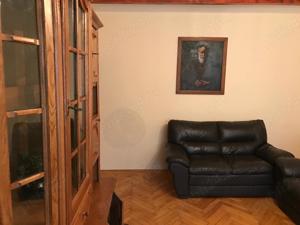 Apartament trei camere, decomandat, etaj doi din patru, mobilat utilat, in zona Bazinului de Inot - imagine 9