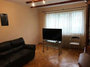 Apartament trei camere, decomandat, etaj doi din patru, mobilat utilat, in zona Bazinului de Inot - imagine 8