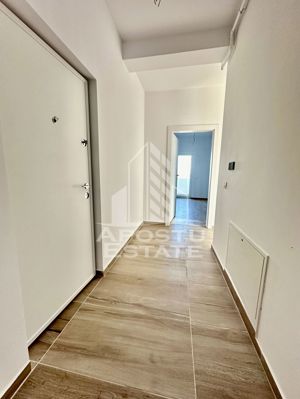 Apartament cu 3 camere, 2 balcoane, parcare acoperita, zona Planetelor - imagine 6