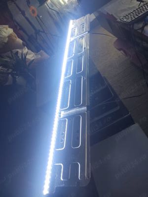 barete led bn96-52597a de pe tv Samsung ue50au8072