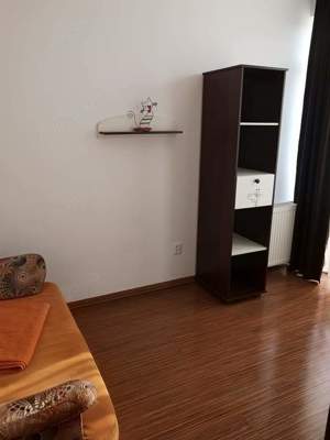 Vand apartament 2 camere si bucatarie separat - imagine 6
