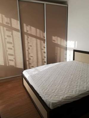 Vand apartament 2 camere si bucatarie separat - imagine 5