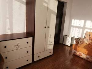 Vand apartament 2 camere si bucatarie separat - imagine 7