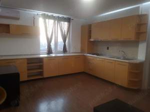Inchiriez apartament Floresti 