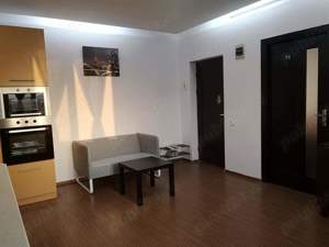 Vand apartament 2 camere si bucatarie separat - imagine 3