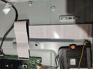 Dezmembrez tv Samsung ue50au8072