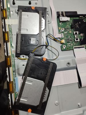 set 2 difuzoare bn96-52484 de pe tv Samsung ue50au8072