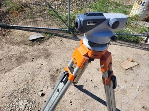 Vand laser nivela automatic Sokkia b20