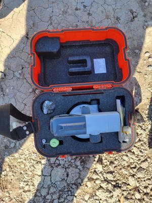 Vand laser nivela automatic Sokkia b20 - imagine 5