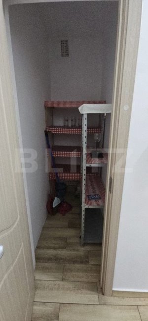 Apartament 2 camere, etaj intermediar, bloc anvelopat  - imagine 3