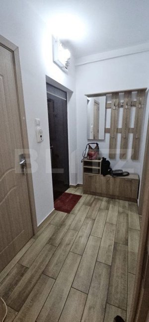 Apartament 2 camere, etaj intermediar, bloc anvelopat  - imagine 2