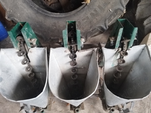 vand semanatoare  ceapa si usturoi - imagine 3