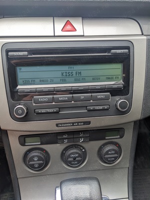 MP3 auto Volkswagen RCD310 Seat Passat Golf5 Golf6 Polo Tiguan Touran Lean RCD - imagine 3