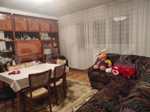 Apartament , 3 camere, 75 mp, zona micro 16 - imagine 3