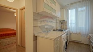 Un refugiu la etajul 8 - Apartament de închiriat cu 2 camere - imagine 8