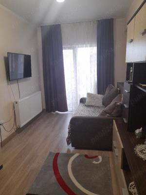 PF vand apartament 3 camere ,loc.Baciu ,zona Petrom - imagine 3