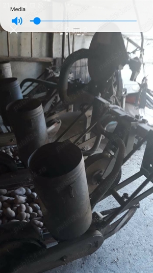 Semănătoare de porumb pe patru rânduri