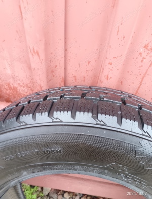 vand 4 cauciucuri de iarna 235/55 r17 - imagine 2