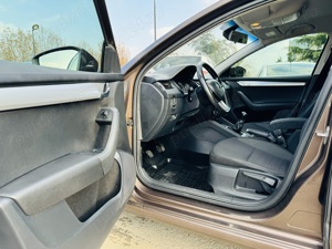 Skoda Octavia 1.6 Diesel Facelift 2017 - imagine 8