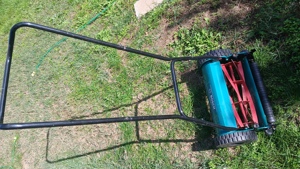 Masina de tuns iarba BOSCH manuala - imagine 2