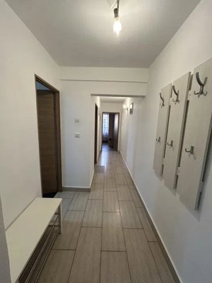 Apartament cu 2 camere, zona Dioda