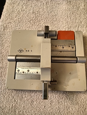 Dispozitiv pentru imbinarea filmului de 8 mm AGFA N8S Gdrmania - imagine 5