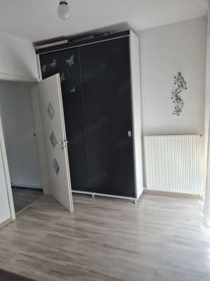 Apt cu 2 camere +pod amenajat la intrare in Dumbravita - imagine 4