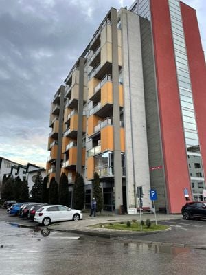 Inchiriez sau vand apartament cu 3 camere, decomandat in Deva zona Mihai Viteazu-Piata Centrala.