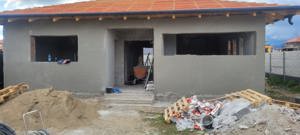 Tencuiala mecanizata