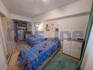 Apartament 4 camere, semidecomandat, Zimbru - imagine 4