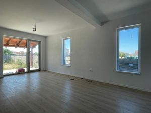 Duplex - 4 camere - centru Mosnita - imagine 2