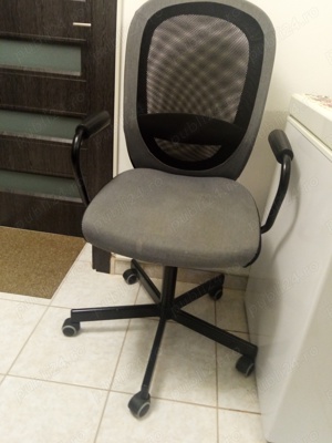 Scaun birou negru 4 roti duble