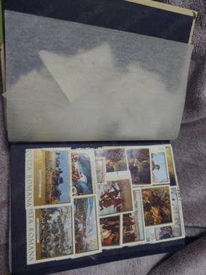 Clasor cu mapa vechi,clasor cu timbre si mai multe ne expuse,prezentate asa cum au fost gasite BIBLI - imagine 6