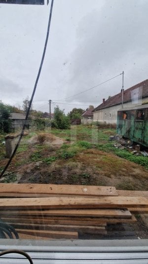 Casa in inima Brasovului sub munti, 1000 mp teren si  livada , 4 camere. - imagine 12