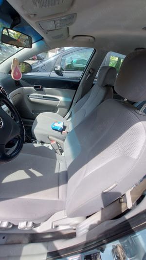 Hyundai accent - imagine 10 Hyundai accent - imagine 10