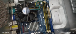 Vând unitate PC - imagine 2