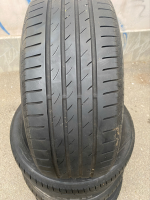 Anvelope Nexen 235/55/R17