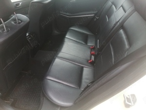 E200 an2012 - imagine 8