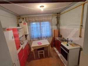 Apartament 3 camere, zona NORD, ETAJ 3 ( de renovat) - imagine 5