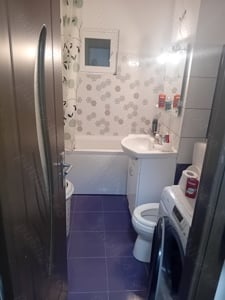 Închiriez camera în apartament cu 2 camere recent mobilat,zona Carpaților  - imagine 5