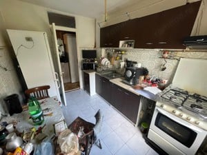 Apartament de vânzare   3 Cam, 2 Bai, zona Aradului - imagine 3